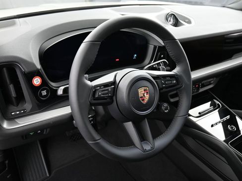 New 2026 Porsche Cayenne Coupe AWD/4WD image 17