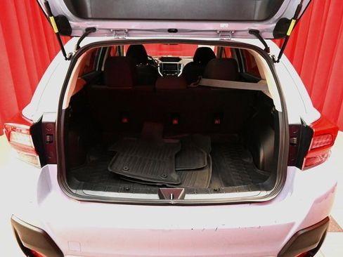 Used 2021 Subaru Crosstrek 2.0i Premium image 6