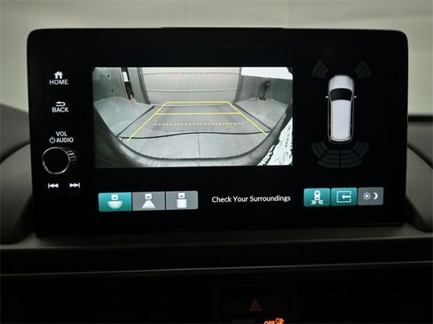 Certified 2025 Honda Pilot Touring image 22