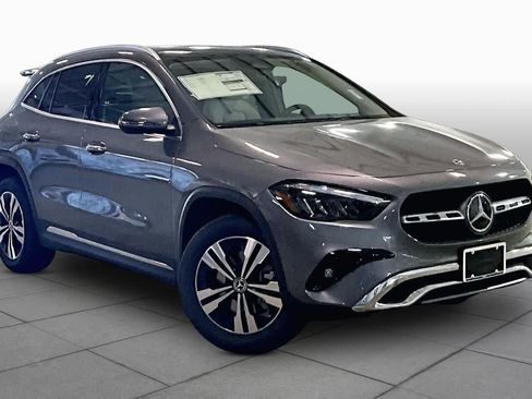 New 2026 Mercedes-Benz GLA 250 4MATIC image 2