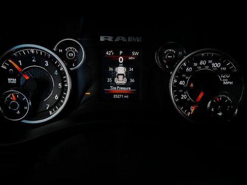 Used 2023 RAM 1500 Big Horn image 17