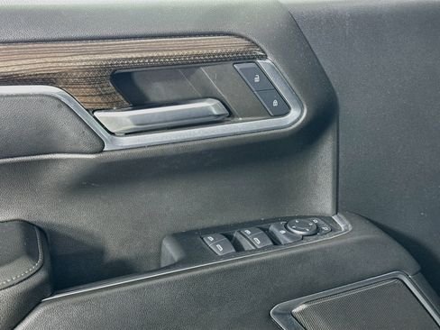 Used 2024 Chevrolet Silverado 1500 LT AWD/4WD image 24