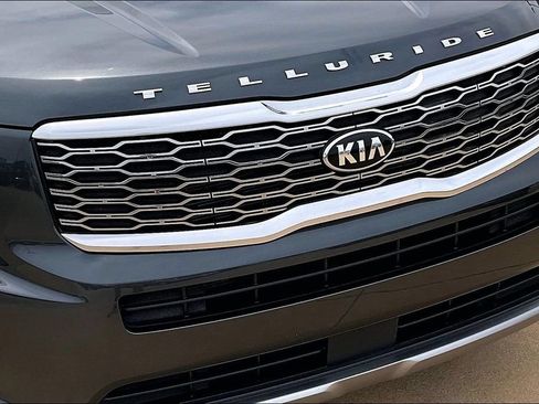 Used 2020 Kia Telluride EX w/ Towing Package FWD image 31