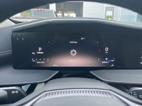 Used 2025 Nissan Murano SV image 12