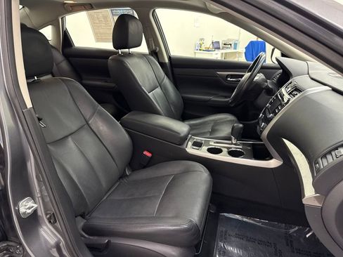 Used 2014 Nissan Altima 2.5 SL w/ Moonroof Package image 22