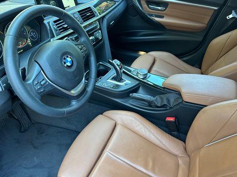 Used 2017 BMW 330i Sedan RWD image 11