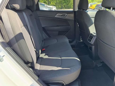 Used 2023 Kia Sportage LX FWD image 14