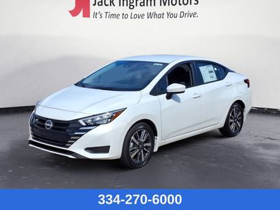 New 2025 Nissan Versa SV w/ Trunk Package
