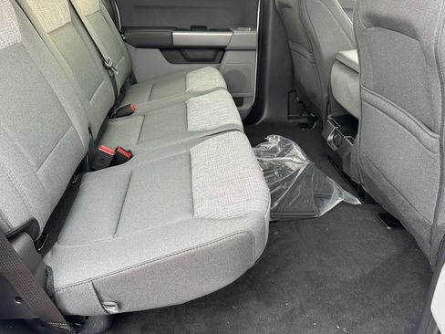 New 2026 Ford F250 XLT w/ FX4 Off-Road Package image 13