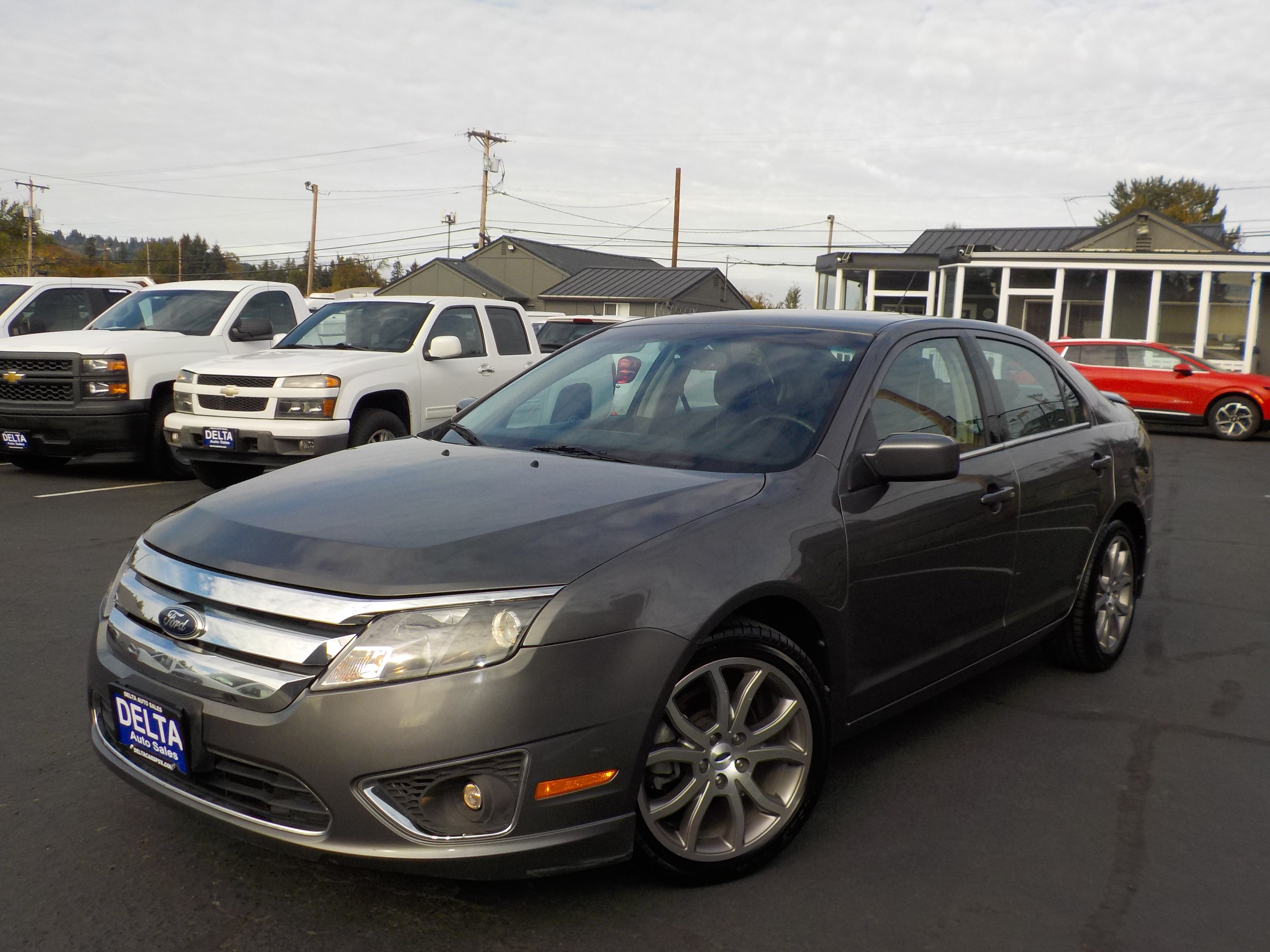 Used 2012 Ford Fusion SE FWD image 3