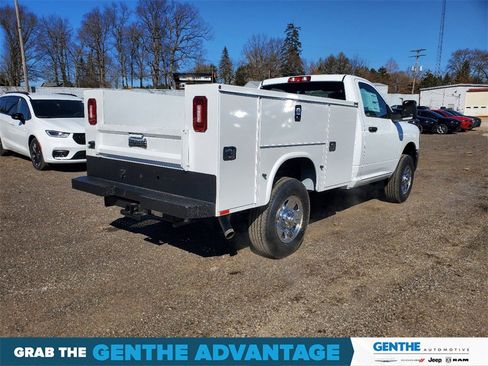 New 2024 RAM 2500 Tradesman w/ Chrome Appearance Group image 4