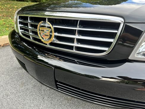 Used 2005 Cadillac De Ville w/ Limited Edition Package FWD image 75