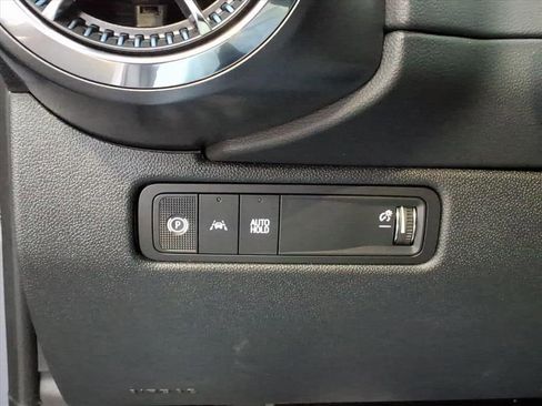 New 2026 Chevrolet Equinox EV LT image 15