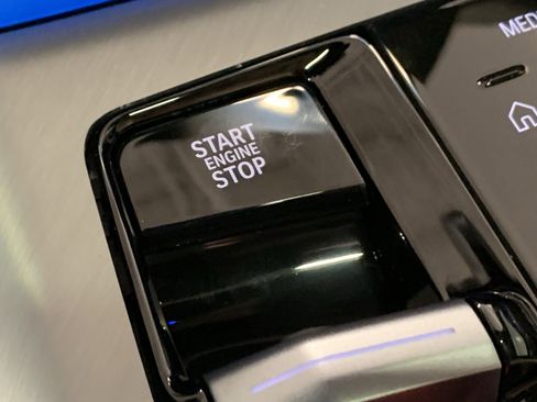 Used 2026 BMW X3 xDrive30 w/ Premium Package image 18