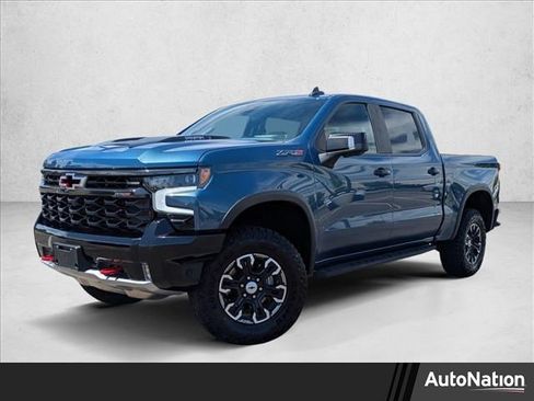 Used 2024 Chevrolet Silverado 1500 ZR2 w/ Technology Package AWD/4WD image 1