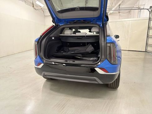 New 2026 Cadillac Optiq Luxury 2 w/ LPO, Floor Liner Package image 27