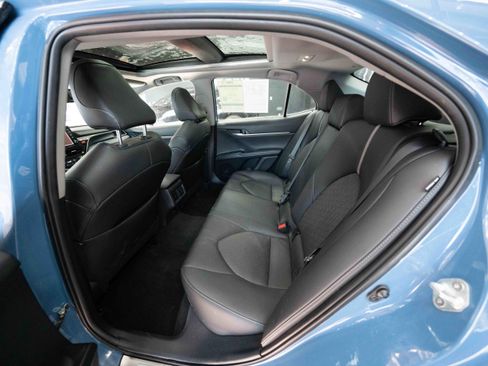 Used 2023 Toyota Camry XSE image 23