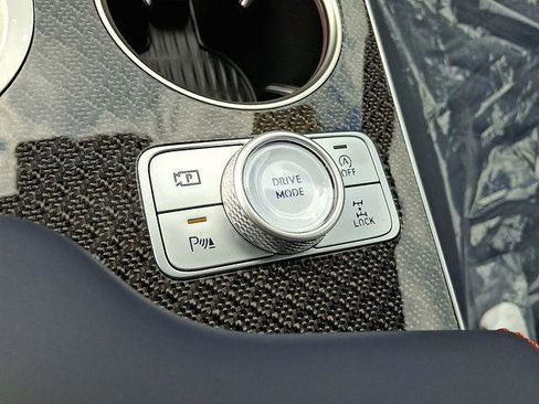 New 2025 Genesis GV80 3.5T e-SC image 17