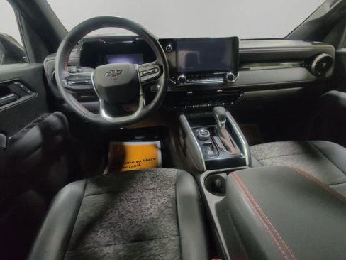 Used 2023 Chevrolet Colorado Z71 w/ Z71 Convenience Package 2 image 10