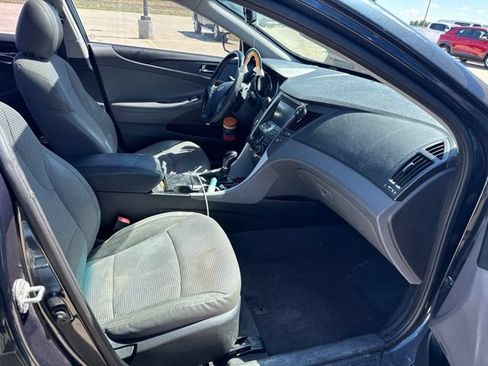 Used 2012 Hyundai Sonata SE w/ Navigation & Sunroof Pkg FWD image 11