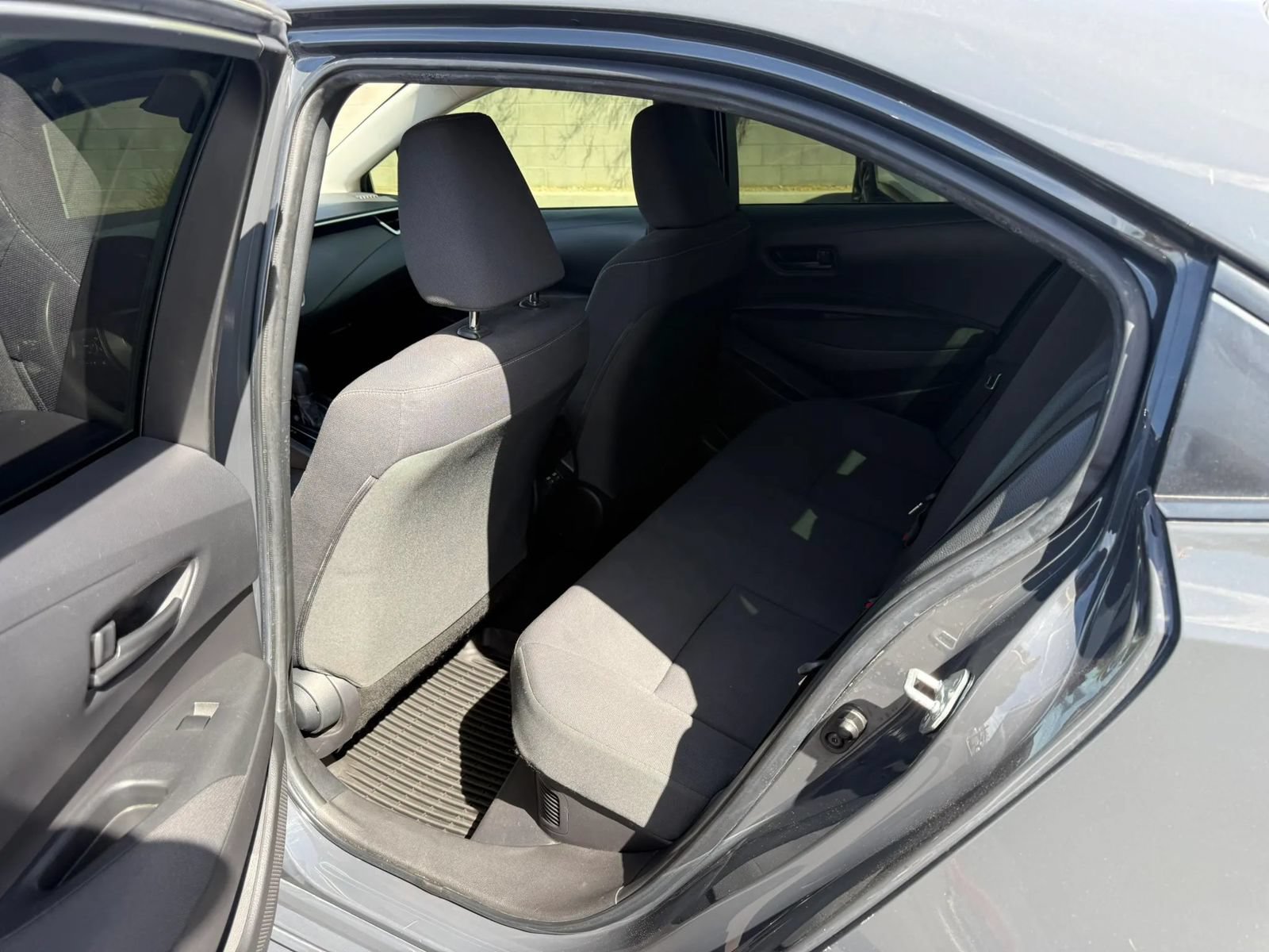 Used 2023 Toyota Corolla LE FWD image 13