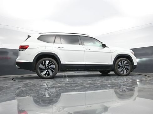 Used 2024 Volkswagen Atlas SE AWD/4WD image 50