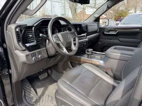 Certified 2022 Chevrolet Silverado 1500 LT Trail Boss w/ Convenience Package II image 11