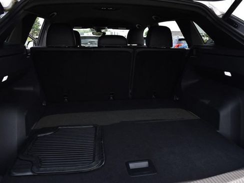 Used 2025 Volkswagen Atlas Cross Sport SE FWD image 24