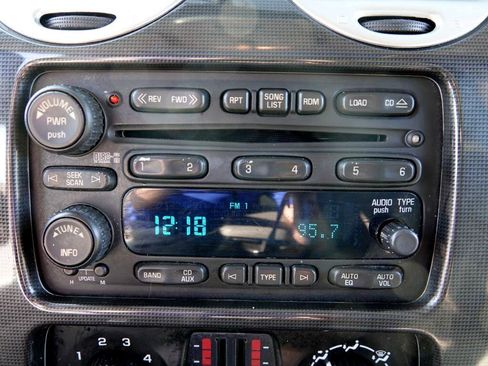 Used 2006 GMC Envoy XL SLE image 23