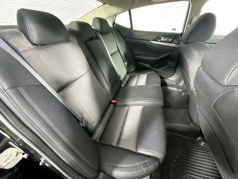 Used 2018 Nissan Maxima 3.5 S FWD image 25