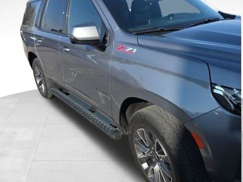 Used 2022 Chevrolet Tahoe Z71 w/ Luxury Package image 7