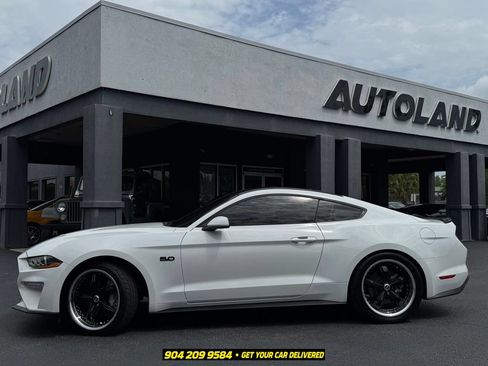Used 2019 Ford Mustang GT w/ Equipment Group 301A RWD image 4