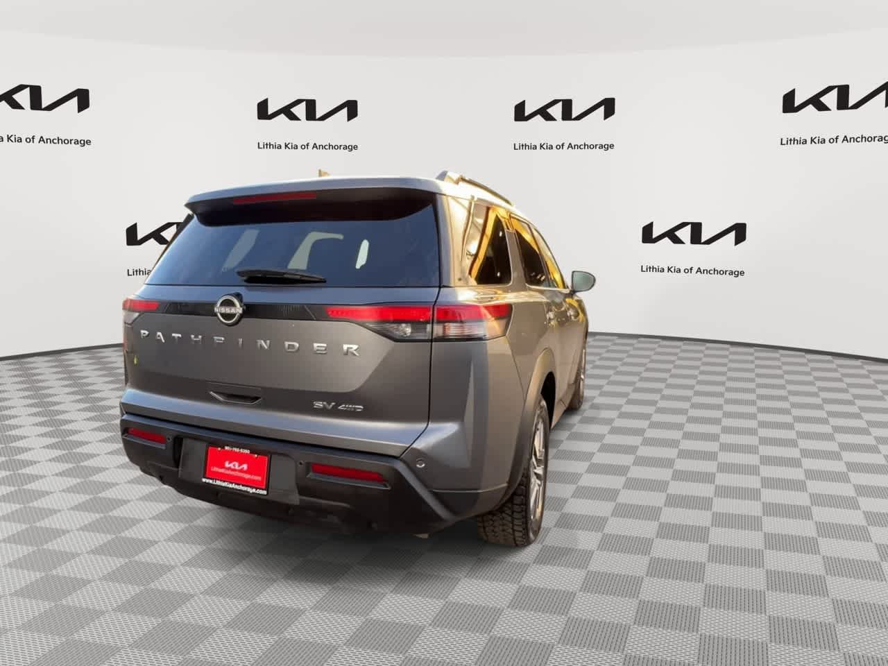 Used 2024 Nissan Pathfinder SV AWD/4WD image 7