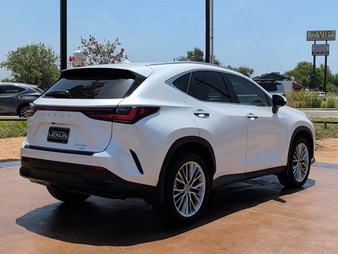 Used 2025 Lexus NX 350 AWD w/ Accessory Package (2T) image 2