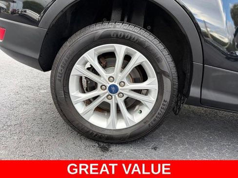 Used 2019 Ford Escape SE FWD image 7