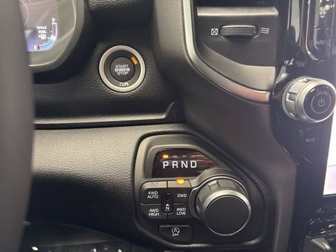 New 2026 RAM 1500 Big Horn AWD/4WD image 32