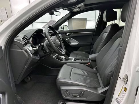 Certified 2023 Audi Q3 2.0T Premium w/ Convenience Package AWD/4WD image 12