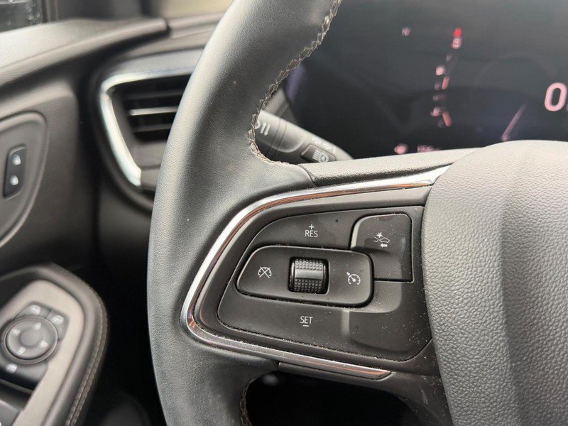 Used 2025 Buick Encore GX Preferred FWD image 11