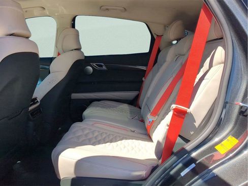 Used 2025 Genesis GV80 3.5T e-SC image 9