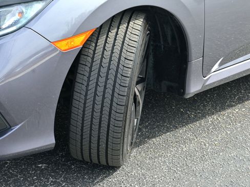 Used 2021 Honda Civic Sport image 32