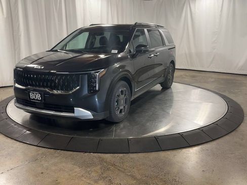 New 2026 Kia Carnival EX FWD image 4