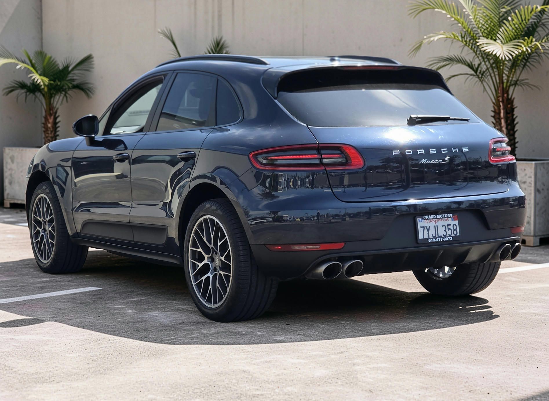 Used 2017 Porsche Macan S AWD/4WD image 5