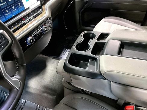 Certified 2024 Chevrolet Silverado 1500 LT w/ Z71 Off-Road Package image 18