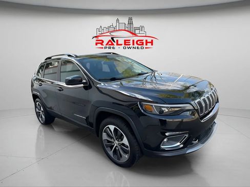 Used 2022 Jeep Cherokee Limited w/ Elite Package image 8