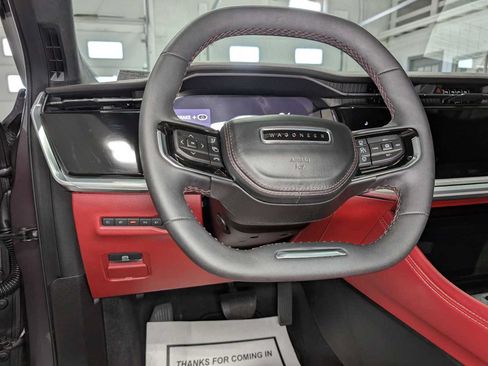 Used 2025 Jeep Wagoneer S Launch Edition AWD/4WD image 33