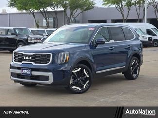 Used 2025 Kia Telluride S video 1