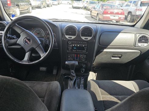 Used 2006 GMC Envoy SLE image 7