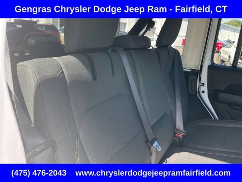 Certified 2025 Jeep Wrangler Unlimited Sahara w/ Safety Group AWD/4WD image 25