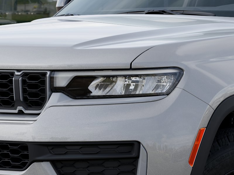 New 2026 Jeep Grand Cherokee Altitude AWD/4WD image 10