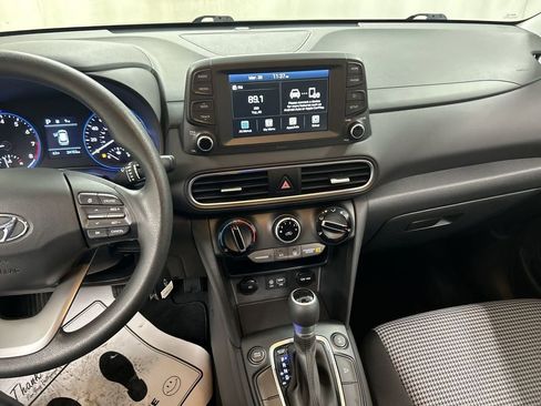 Used 2021 Hyundai Kona SE image 18